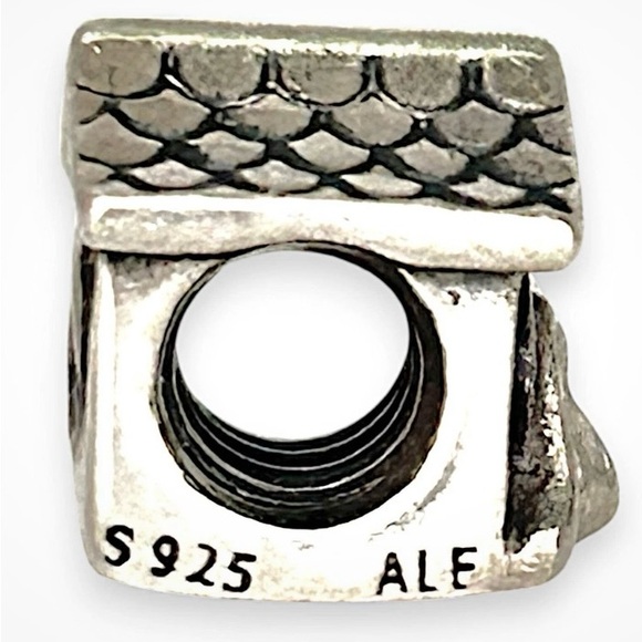 Pandora Silver Dog House Charm - Picture 2 of 3